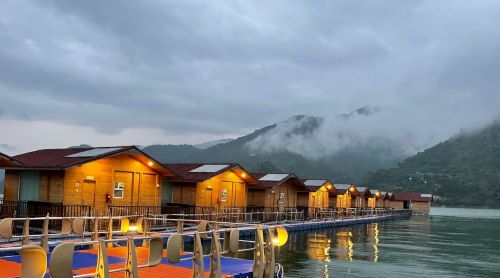 Floating House Tehri Lake Festivals
